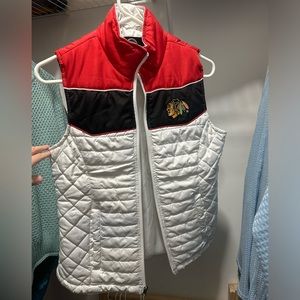 Official Licensed Product NHL Chicago Blackhawks Puffer Zip Up Vest Size Small